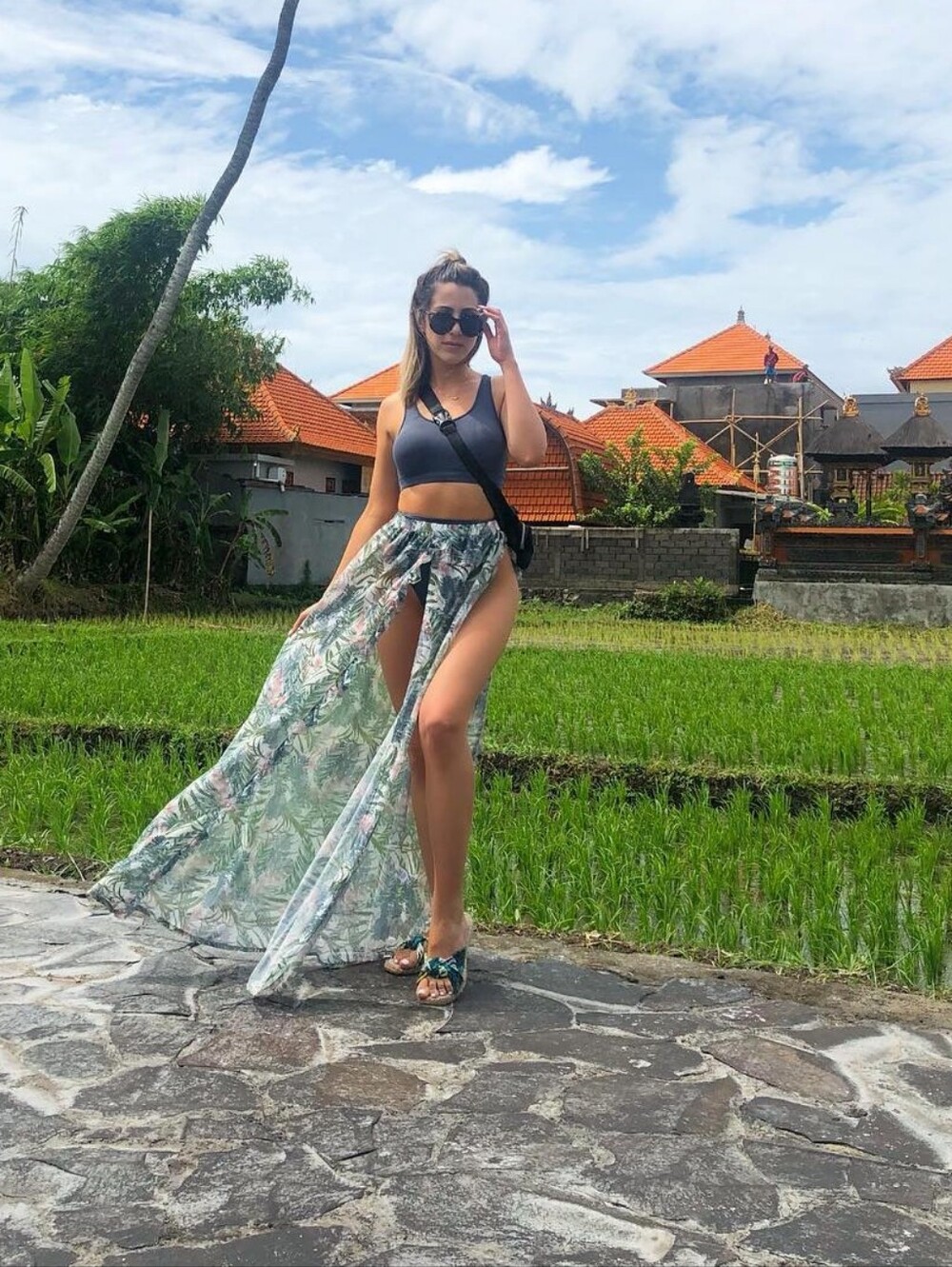 PrettyLittleThing Green & Pink Tropical Leaf Maxi Skirt